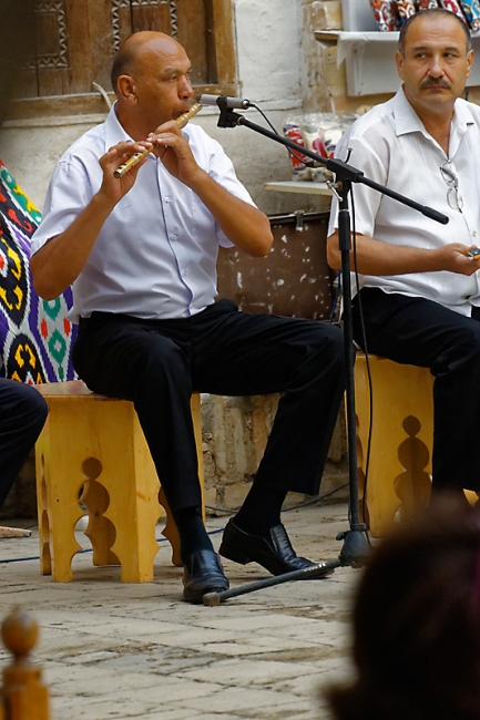 Défilé de mode, concert, danses-022